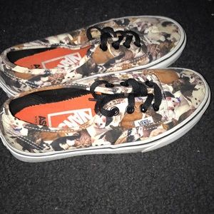 ASPCA AUTHENTIC VANS Kittens/True White